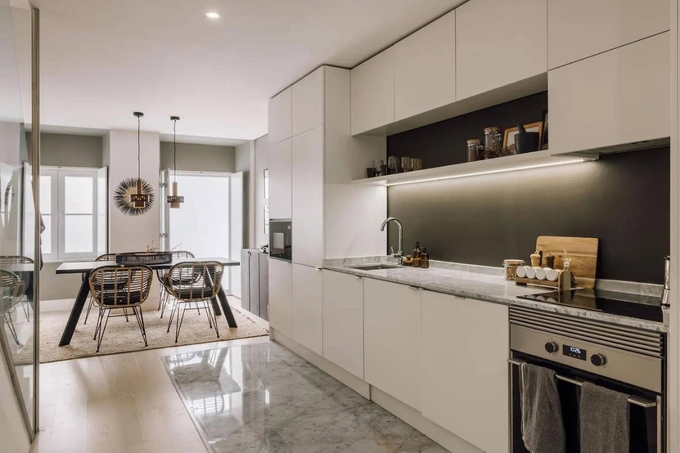 Djurab - 2 Bedrooms Duplex In Campo De Ourique Lisbon
